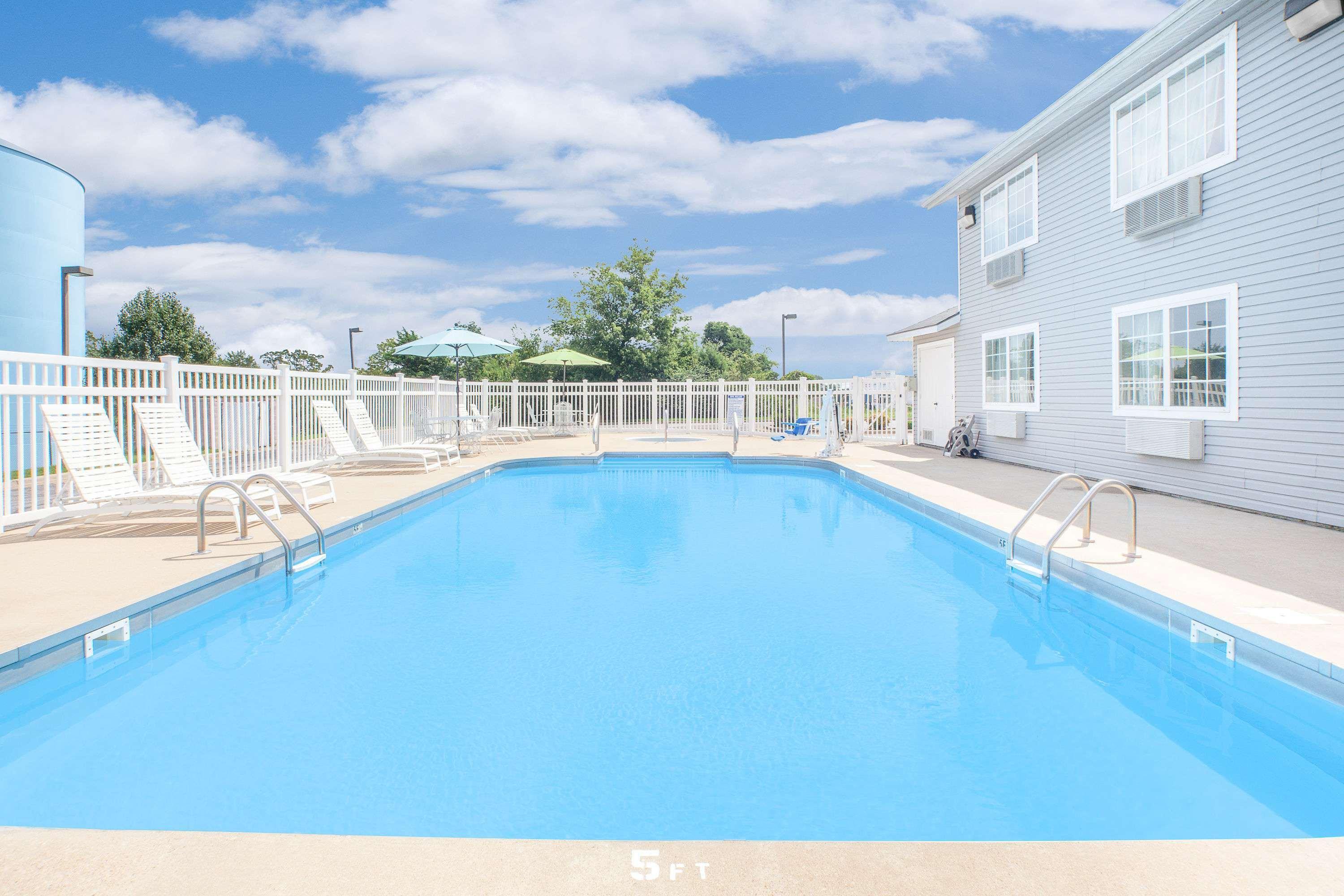 Days Inn By Wyndham Mountain Home Bagian luar foto